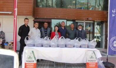 Pazaryeri Belediyesi’nden çiftçilere ayçiçeği yağı üretimi için destek