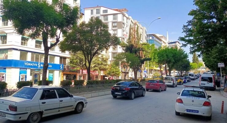 Bilecik’te Atatürk Bulvarında park yasağı başladı!