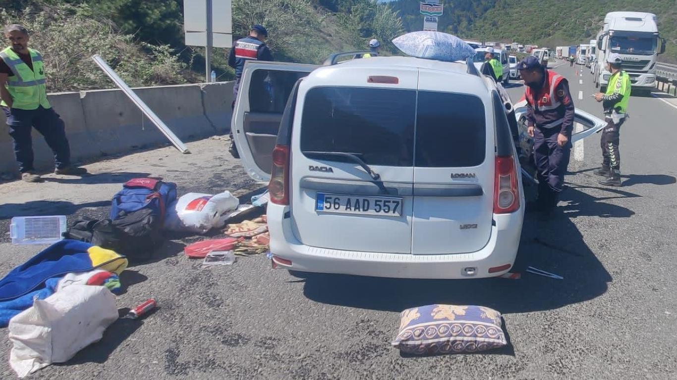 Bilecik’te bariyere çarpan otomobilin sürücüsü hayatını kaybetti